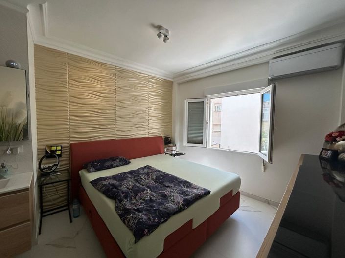 Image No.8-3 Bed Apartment for sale