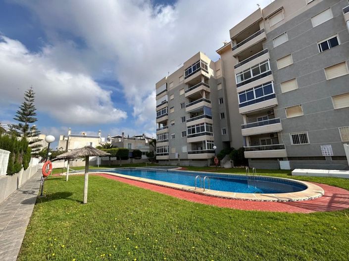Image No.3-Maison de 3 chambres à vendre à Torrevieja