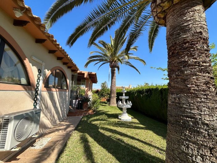 Image No.2-3 Bed Villa for sale