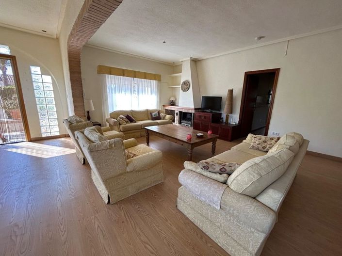 Image No.24-3 Bed Villa for sale