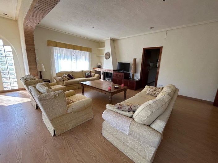 Image No.25-3 Bed Villa for sale