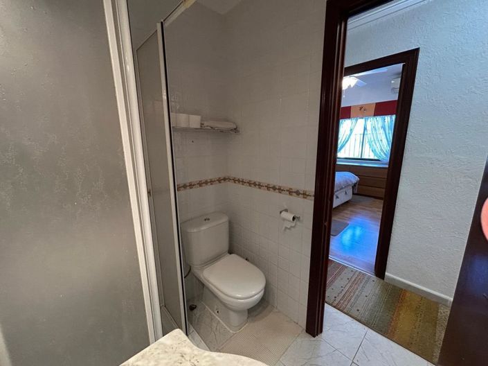 Image No.40-3 Bed Villa for sale