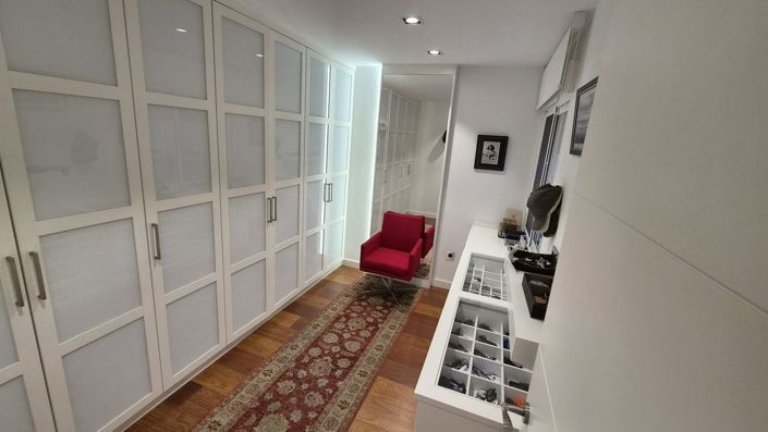 Image No.18-4 Bed Apartment for sale