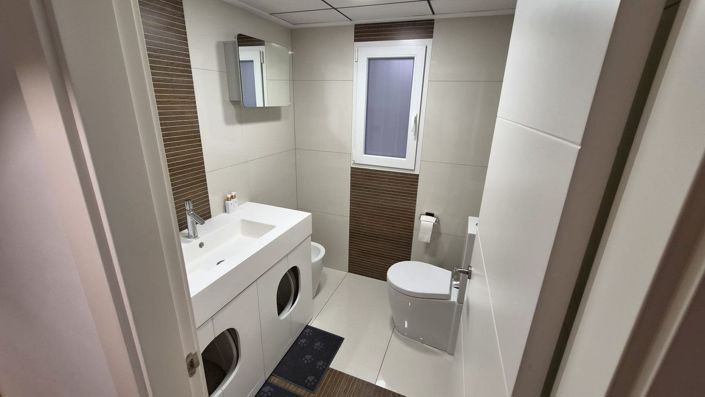 Image No.22-4 Bed Apartment for sale