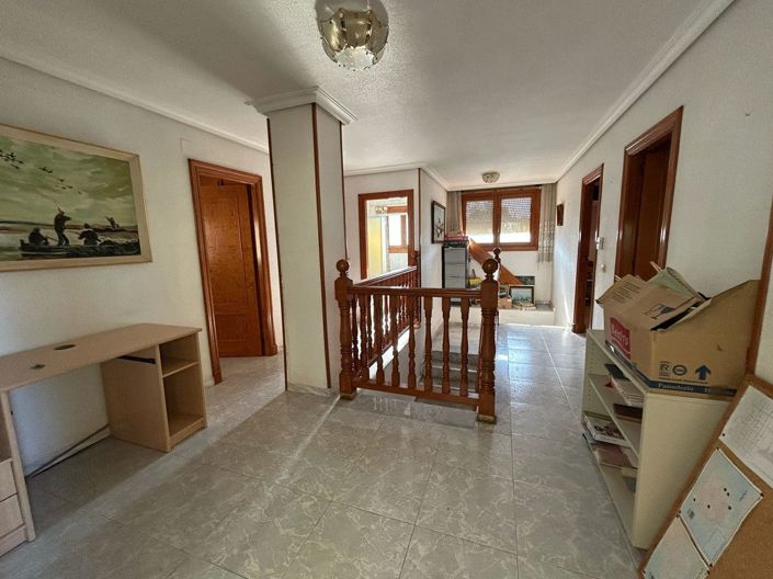 Image No.6-Villa de 6 chambres à vendre à Orihuela Costa