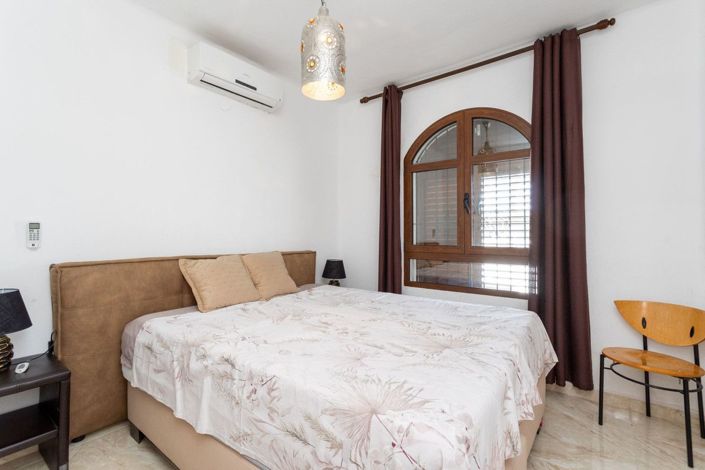 Image No.18-4 Bed Villa for sale
