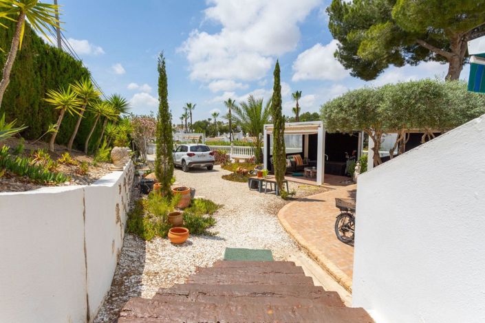 Image No.37-4 Bed Villa for sale
