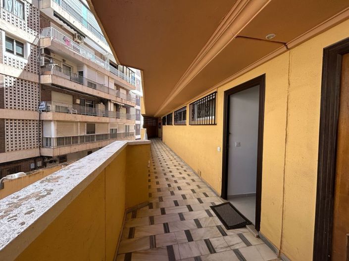 Image No.3-Appartement de 3 chambres à vendre à Torrevieja
