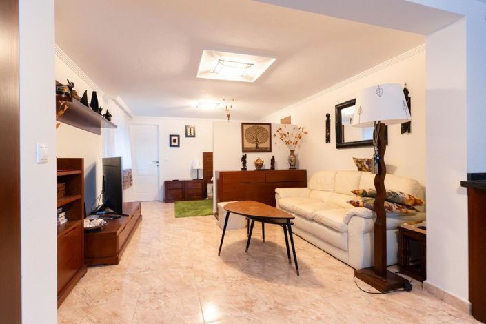 Image No.46-7 Bed Villa for sale