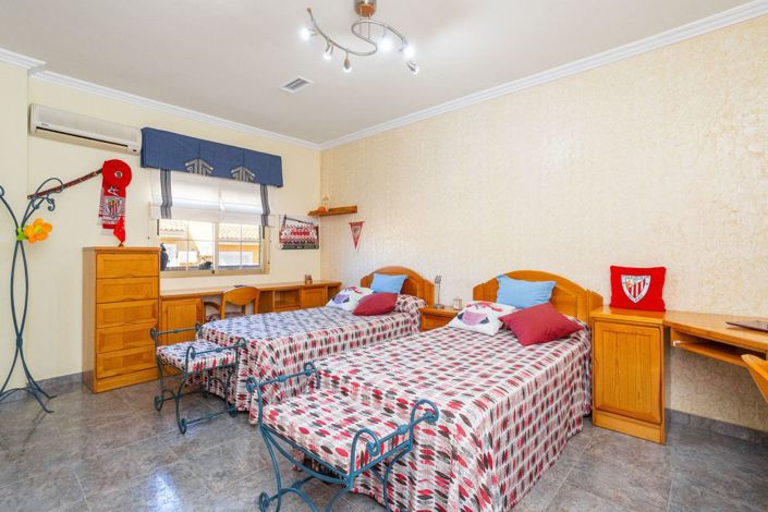 Image No.21-4 Bed Villa for sale