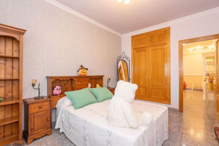Image No.24-4 Bed Villa for sale