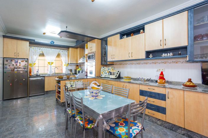 Image No.28-4 Bed Villa for sale