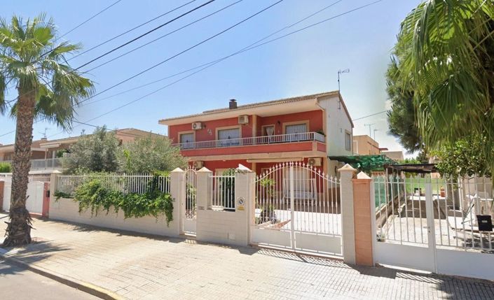 Image No.2-4 Bed Apartment for sale