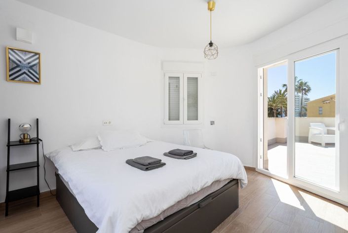 Image No.24-3 Bed Villa for sale
