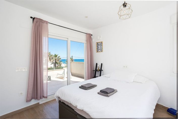 Image No.25-3 Bed Villa for sale