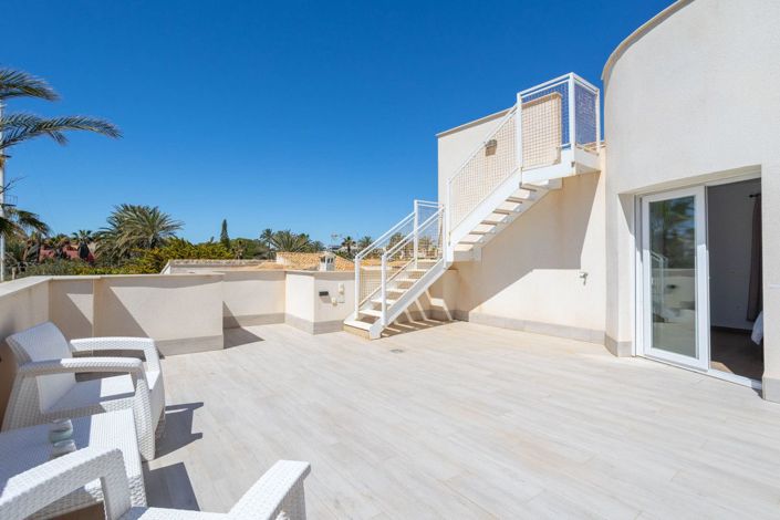 Image No.28-3 Bed Villa for sale