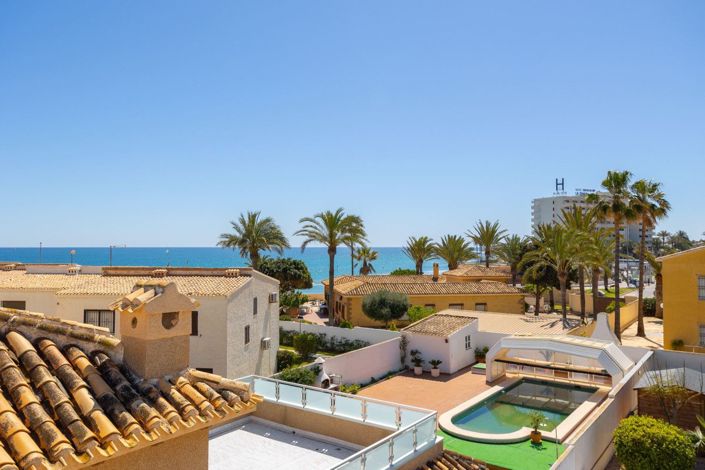 Image No.36-3 Bed Villa for sale