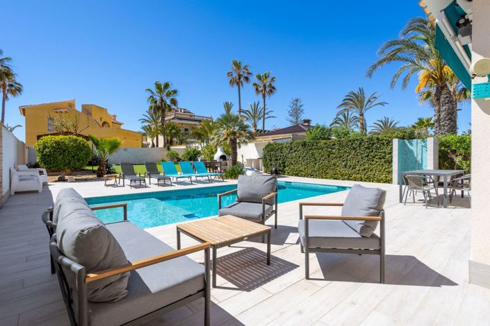 Image No.40-3 Bed Villa for sale