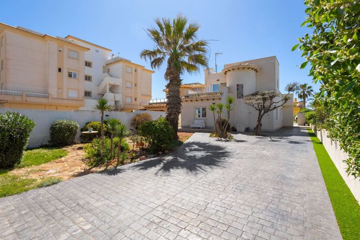 Image No.43-3 Bed Villa for sale