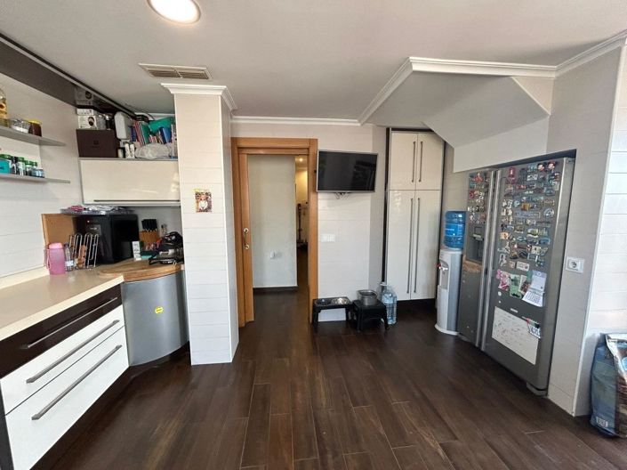 Image No.10-3 Bed Apartment for sale