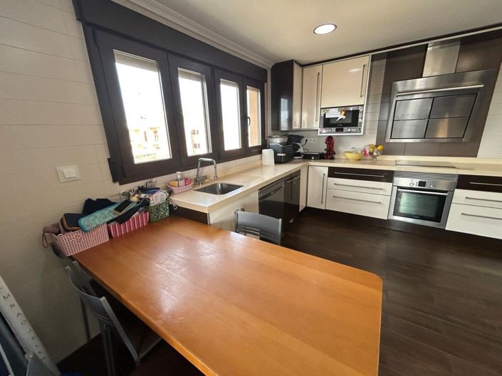 Image No.19-3 Bed Apartment for sale