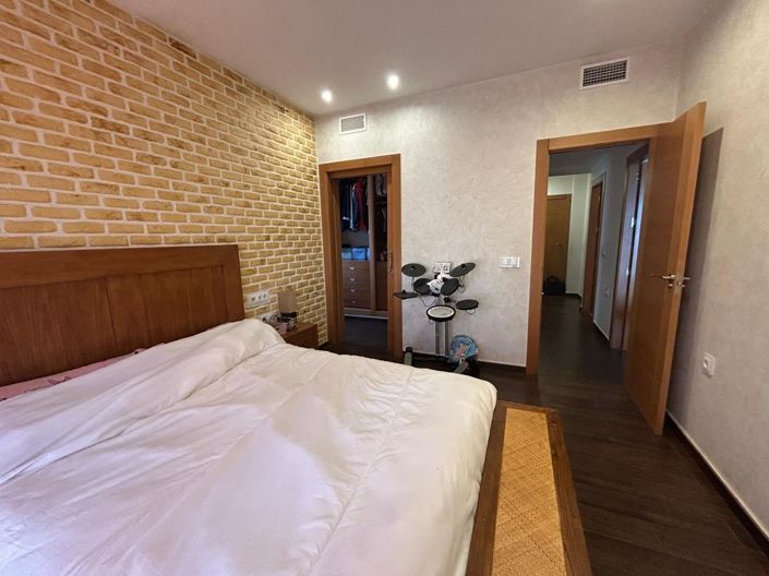 Image No.40-3 Bed Apartment for sale
