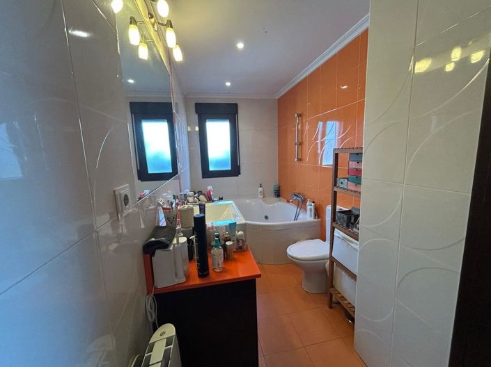 Image No.45-3 Bed Apartment for sale