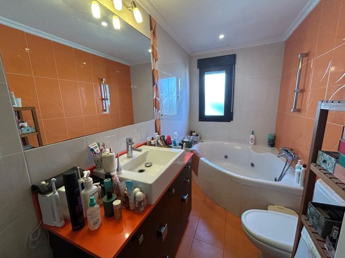 Image No.46-3 Bed Apartment for sale