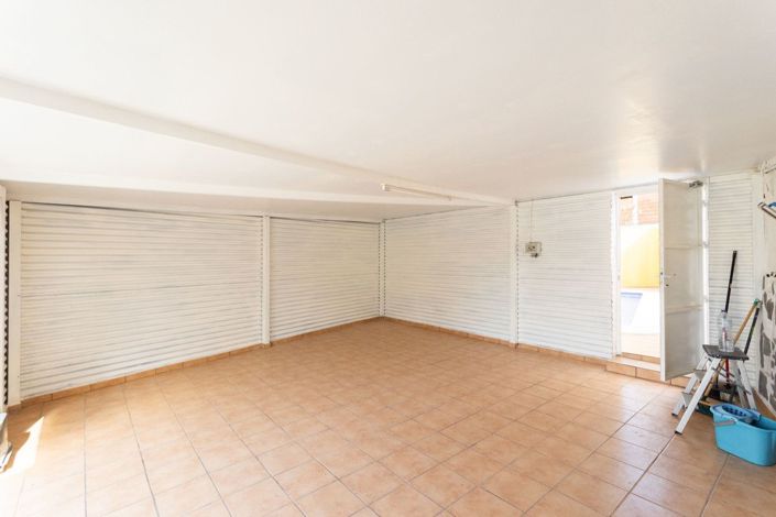 Image No.34-4 Bed House for sale