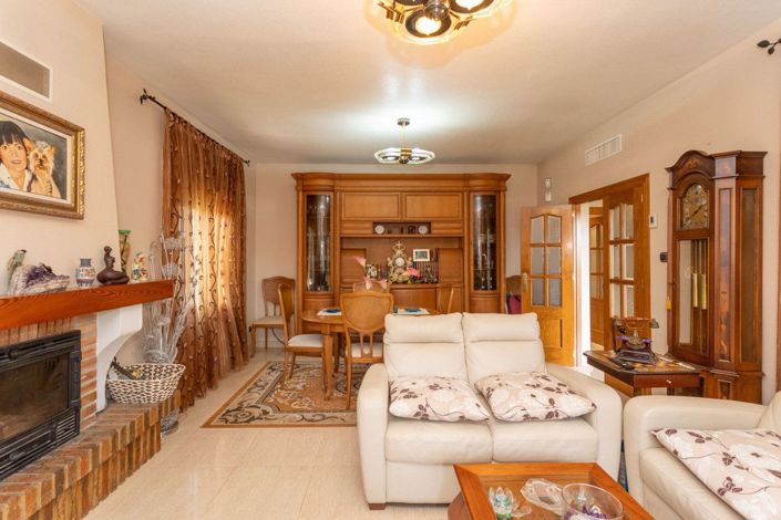 Image No.15-3 Bed Villa for sale