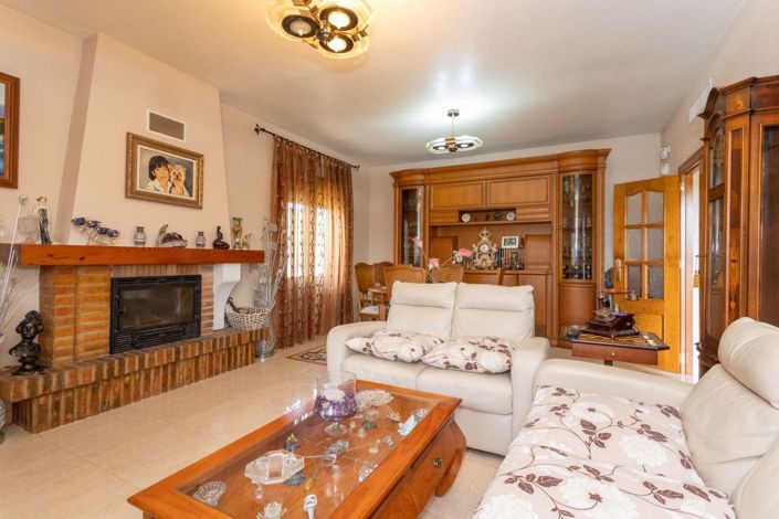 Image No.16-3 Bed Villa for sale