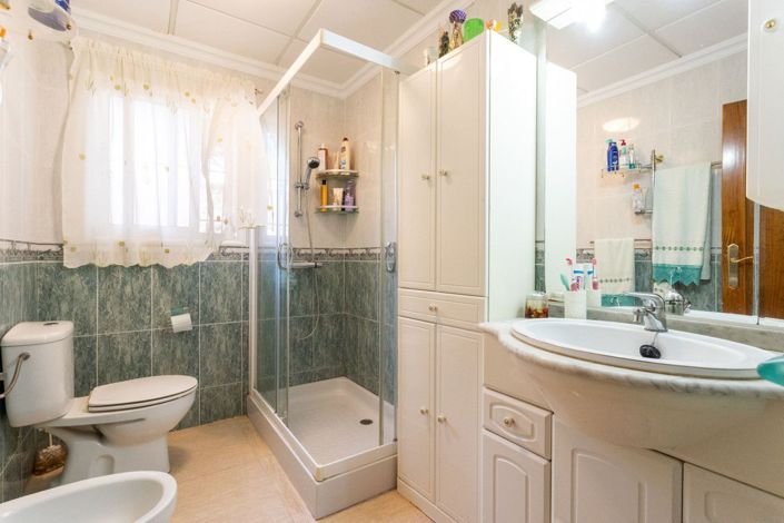 Image No.20-3 Bed Villa for sale