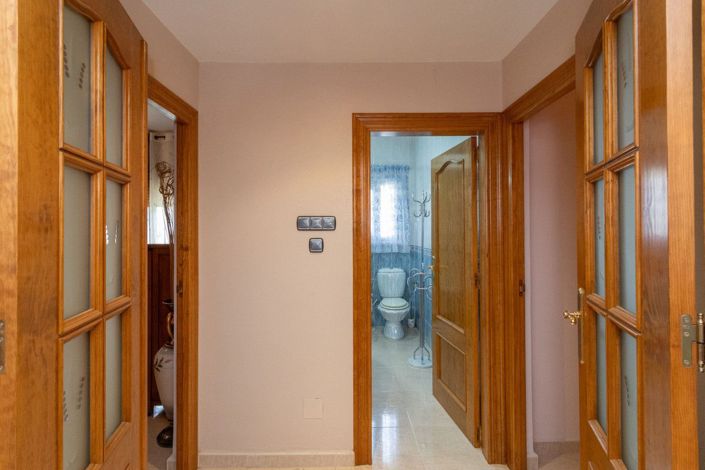 Image No.23-3 Bed Villa for sale