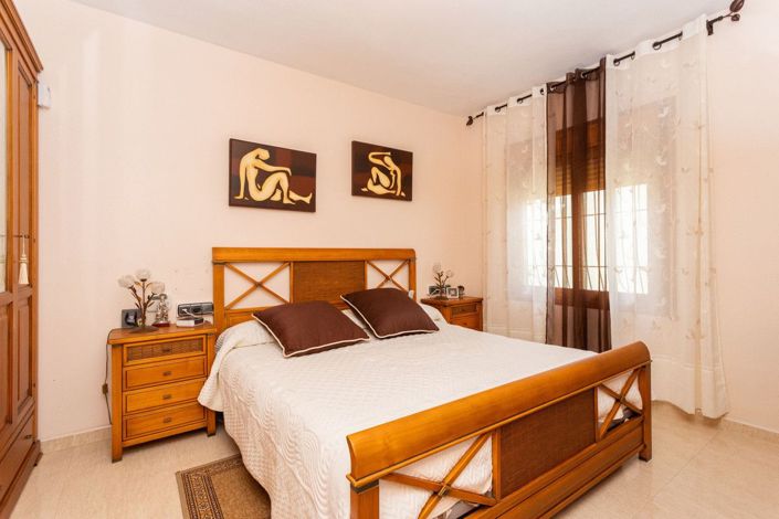 Image No.24-3 Bed Villa for sale