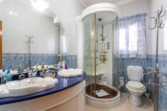 Image No.26-3 Bed Villa for sale