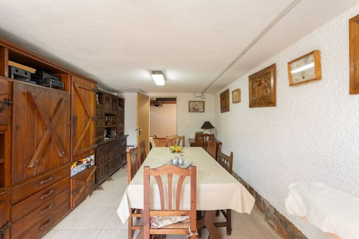 Image No.29-3 Bed Villa for sale