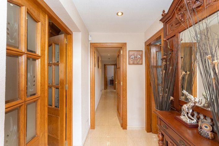 Image No.7-3 Bed Villa for sale