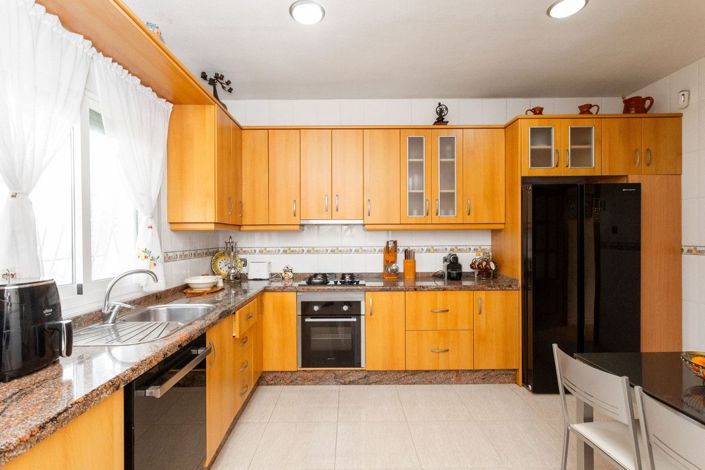 Image No.9-3 Bed Villa for sale