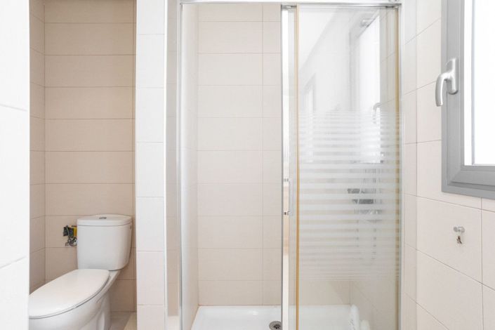 Image No.25-4 Bed Apartment for sale