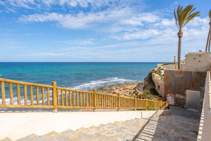 Image No.37-3 Bed Villa for sale