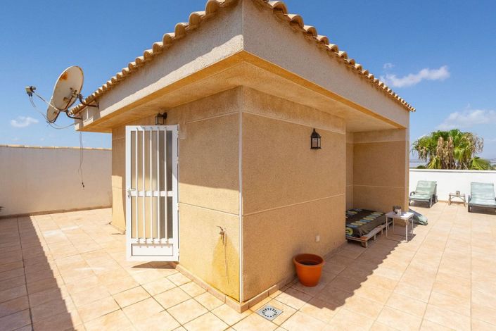 Image No.19-Villa de 6 chambres à vendre à Torrevieja