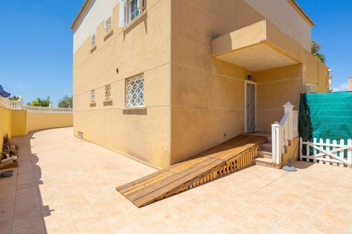Image No.43-Villa de 6 chambres à vendre à Torrevieja