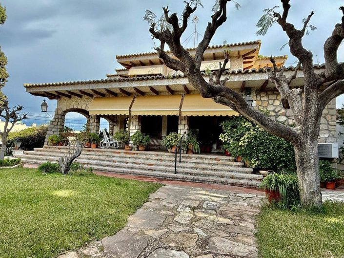 Image No.22-6 Bed Villa for sale