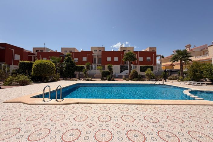 Image No.23-3 Bed Townhouse for sale