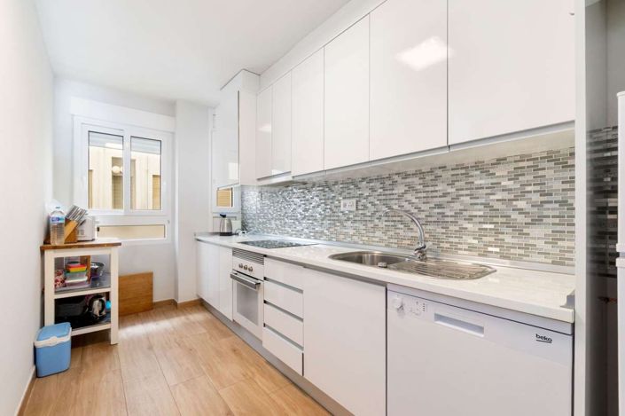 Image No.21-3 Bed Apartment for sale