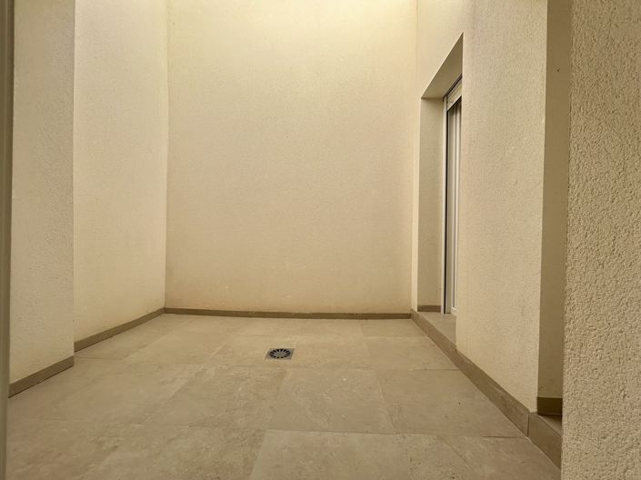 Image No.32-4 Bed Villa for sale