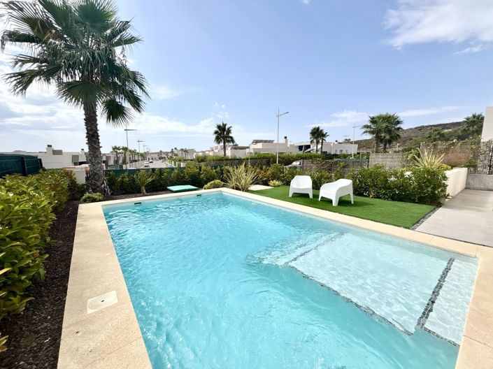 Image No.40-4 Bed Villa for sale