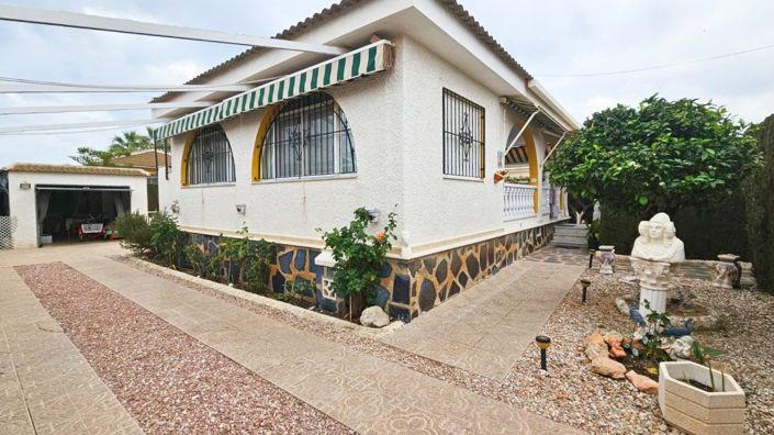 Image No.4-3 Bed Villa for sale