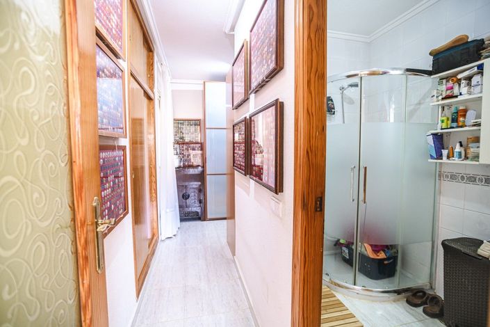 Image No.24-4 Bed Apartment for sale