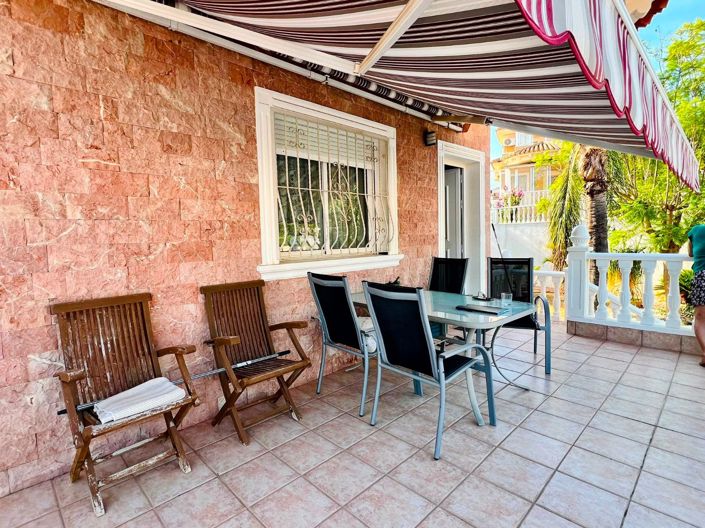 Image No.20-2 Bed Villa for sale